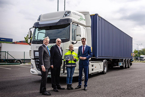Компания DAF Trucks осуществила поставку двух своих электроприводных грузовиков CF в компанию Rhenus Contargo в Германии.